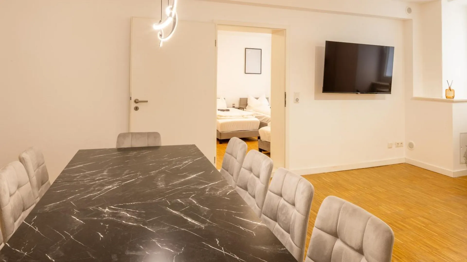 Apartamento 100Qm2, Superior Suite, 7 Beds, Rain Shower Berlín