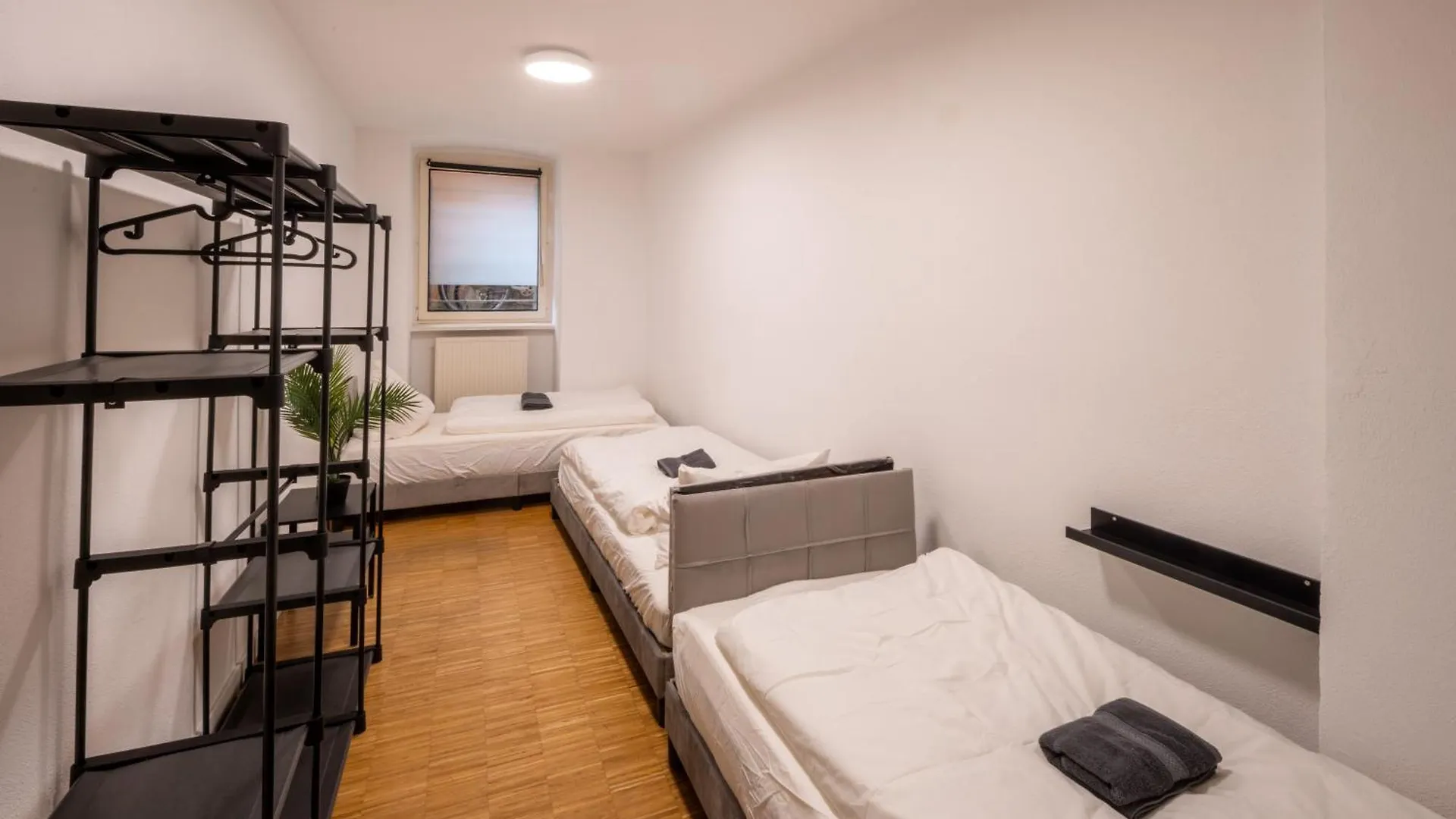 Apartamento 100Qm2, Superior Suite, 7 Beds, Rain Shower Berlín
